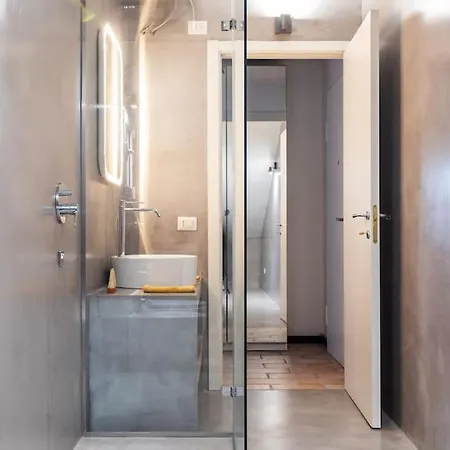 Tolstoj Flexyrent Milan